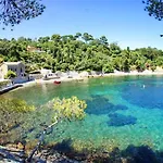 La Voile Hotel