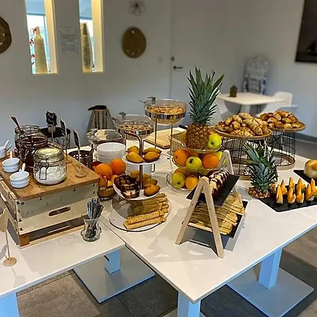 La Voile Hotel
